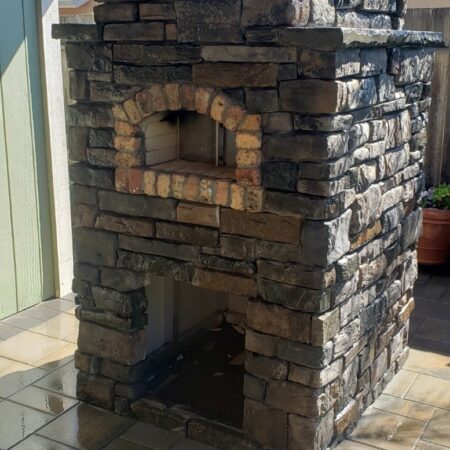 Forno Nardona Firenze oven installed into a customer built Firenze enclosure with rustic large square stones.